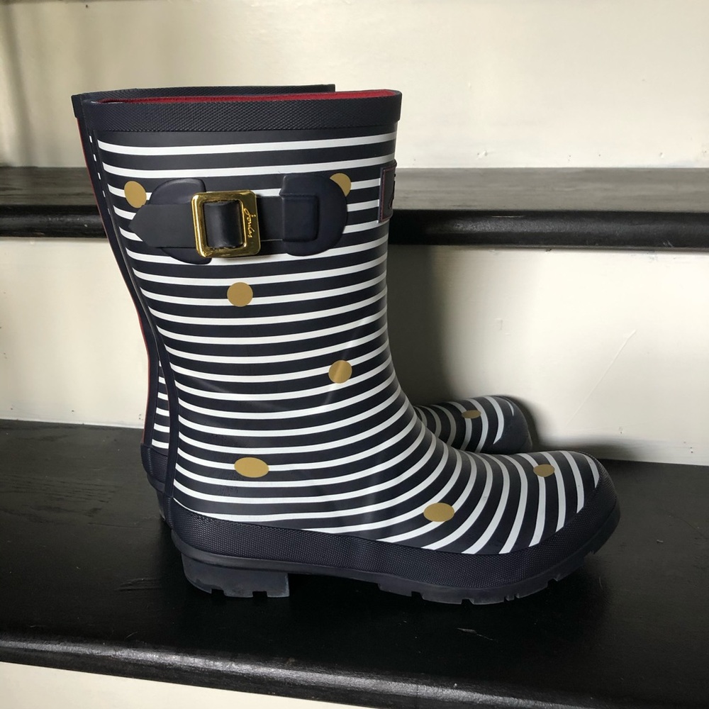 🎊HOST PICK!!🎊 Sassy Rain boots 10” tall 12”calf